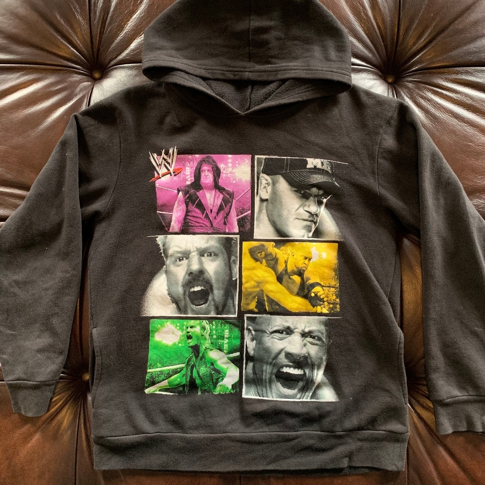 2013 WWE Authentic Sweatshirt (Boys XXL - 18)